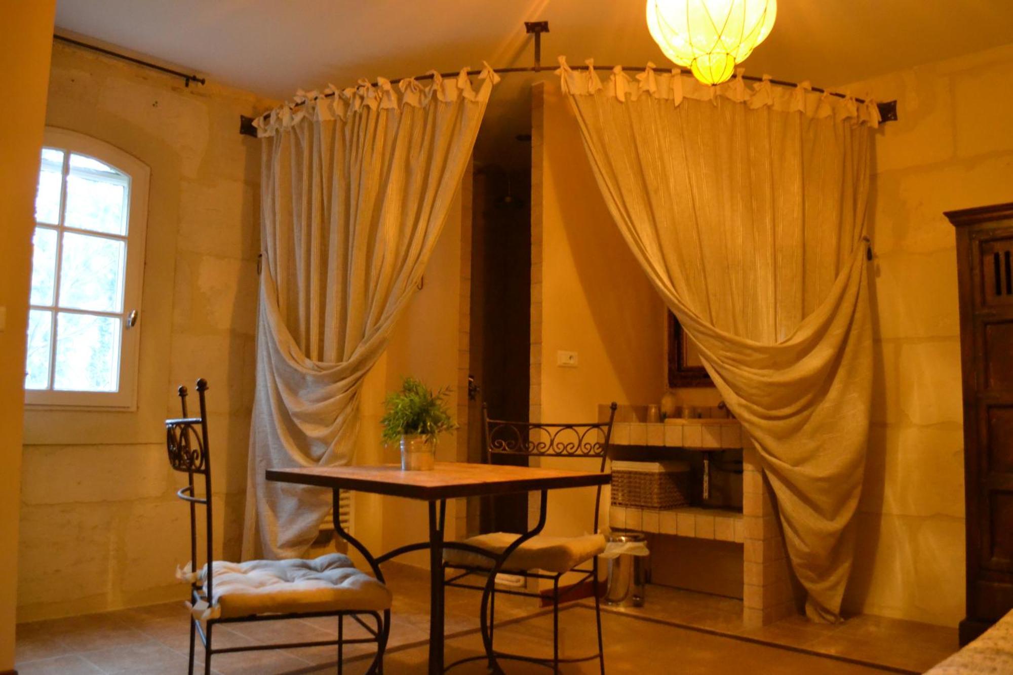 Mas Petit Prince Arles Phòng bức ảnh